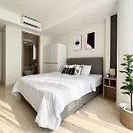 Sunny Seaview 3 Bedroom Condo At Pik