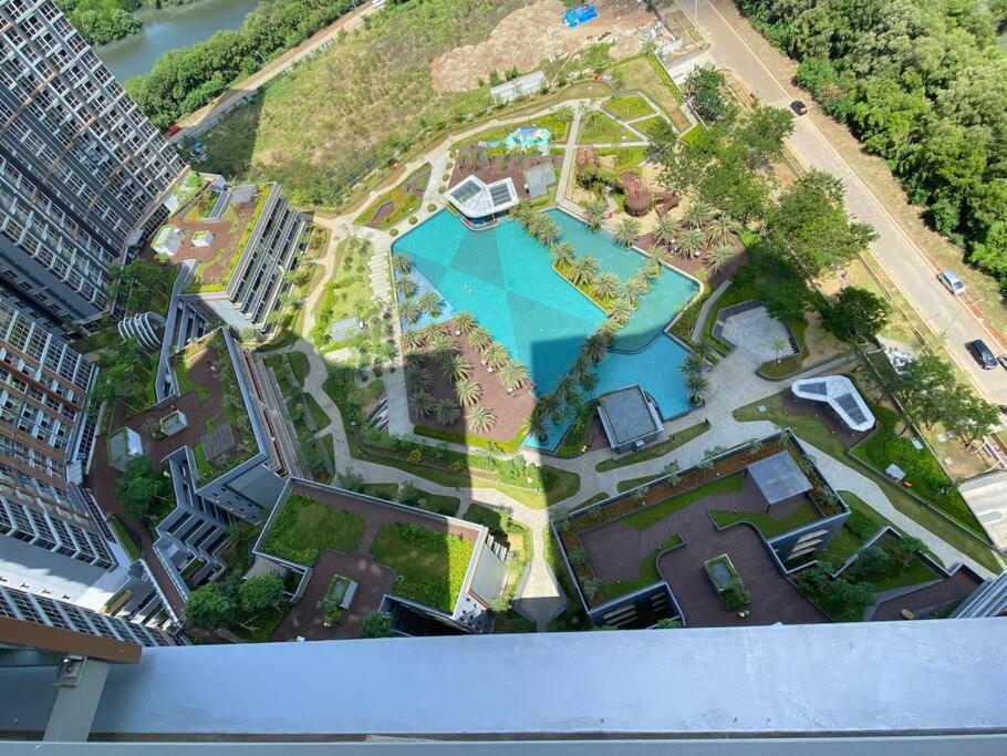 Sunny Seaview 3 Bedroom At Pik Appartement Jakarta